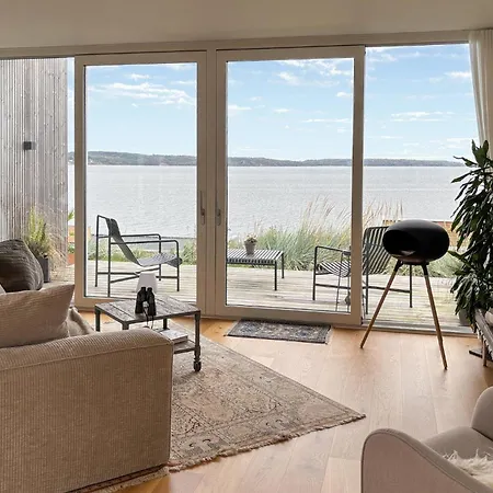 Dom wakacyjny Stunning In With House Sea View *